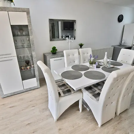 Zemplinska Sirava Timea Kaluža