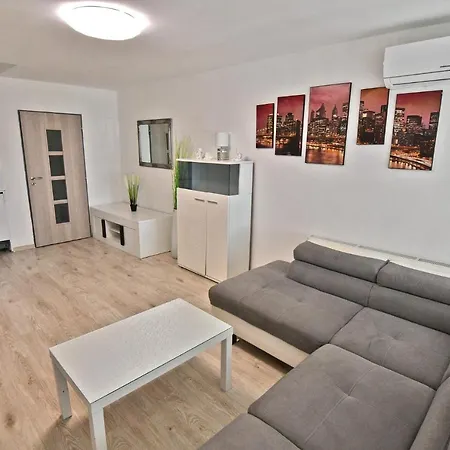 Zemplinska Sirava Timea Apartament *